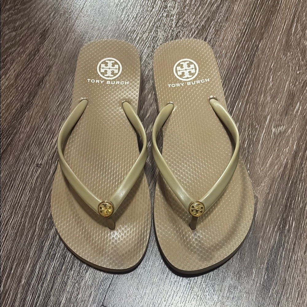 Tory Burch Beige Flip Flops